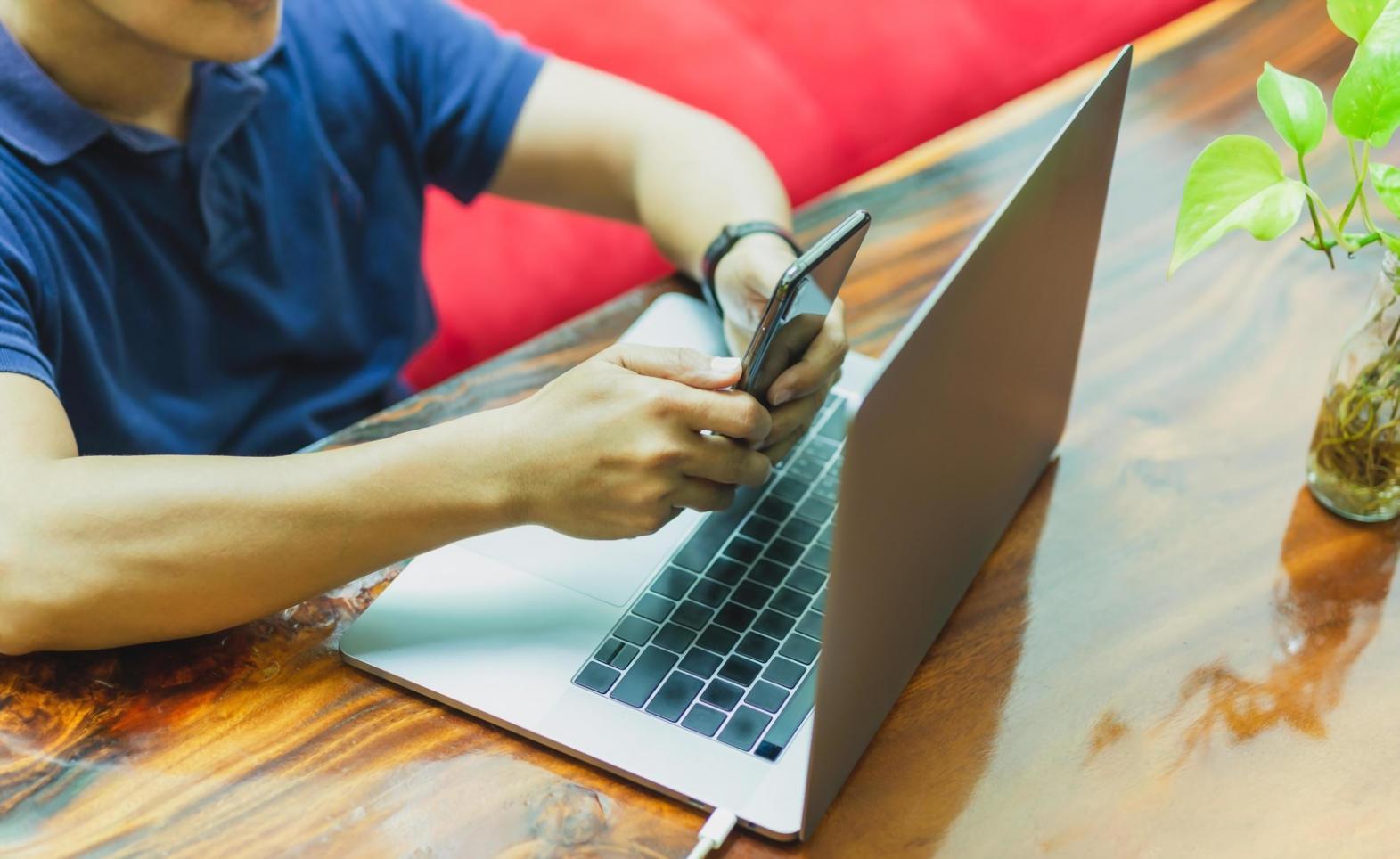 Digitale Lernressourcen und Arbeitsmaterialien für SEO Content